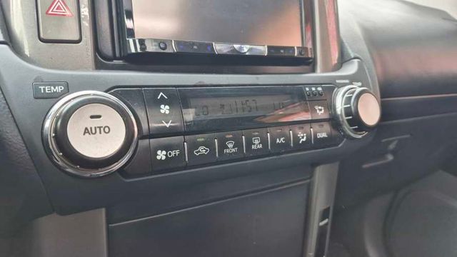 TOYOTA LAND CRUISER PRADO 2013