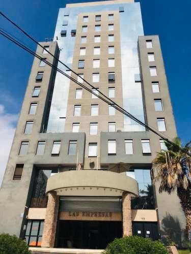 OFICINAS PARA CENTRO DE SALUD