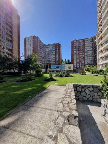 Departamento amoblado frente al mall del trebol