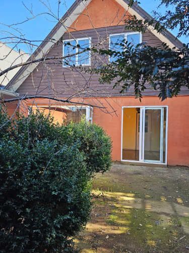 Cómoda Casa a Pasos de Parque Central Khramer