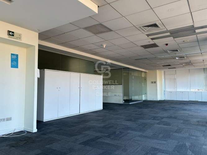 Oficina ubicada en Torres del Parque, Las Condes