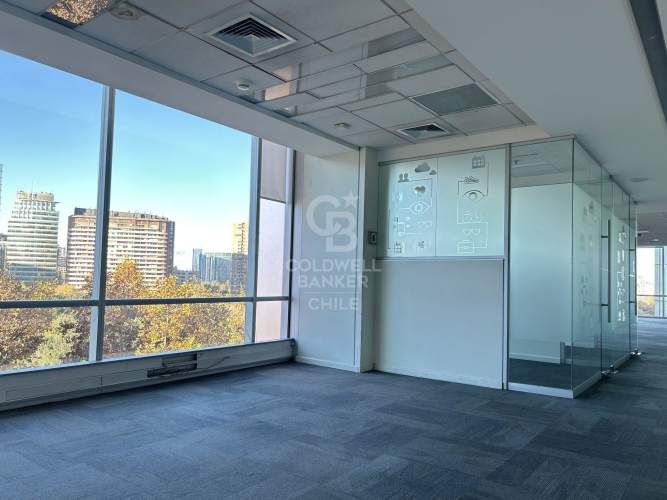 Oficina ubicada en Torres del Parque, Las Condes