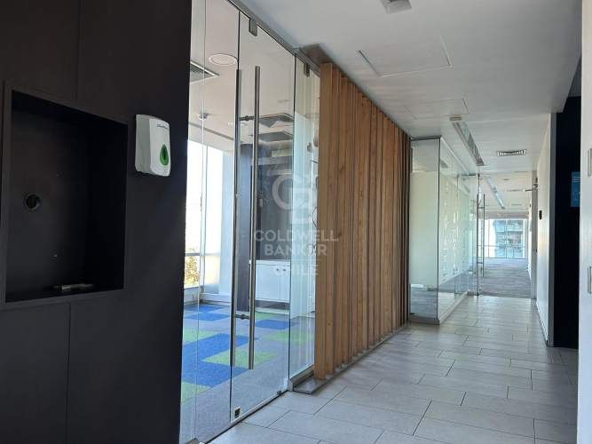 Oficina ubicada en Torres del Parque, Las Condes