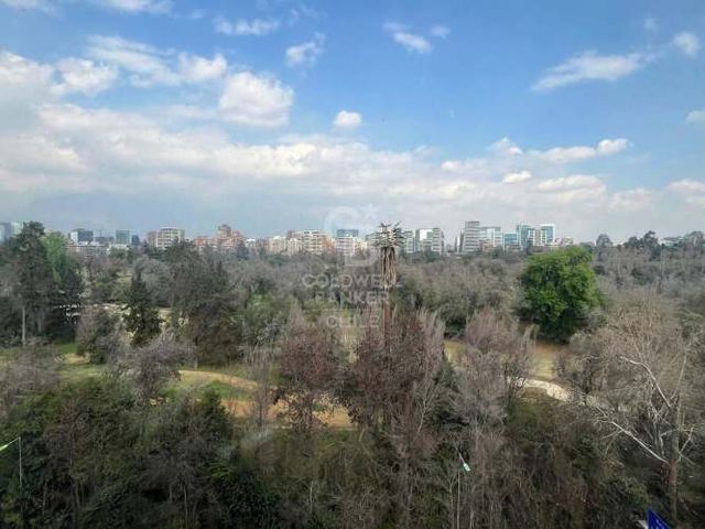 Departamento Remodelado con vista despejada en Vitacura