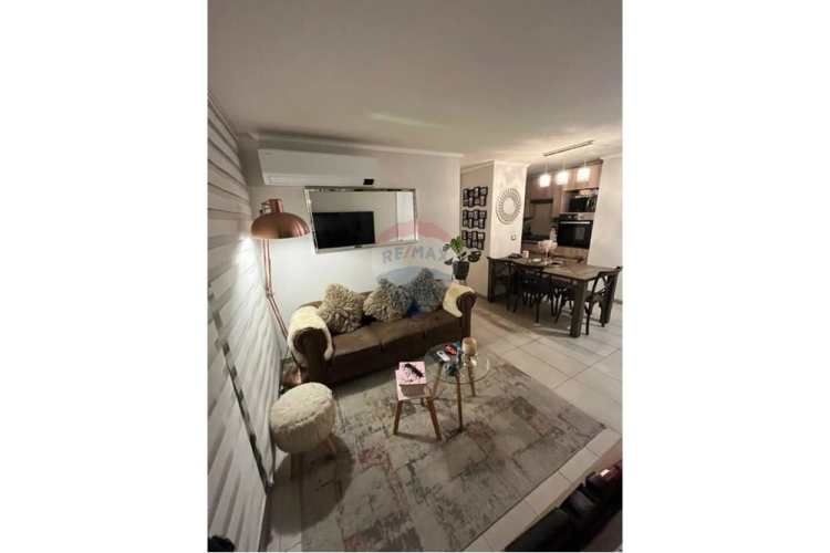 Hermoso departamento a pasos de metro lo vial