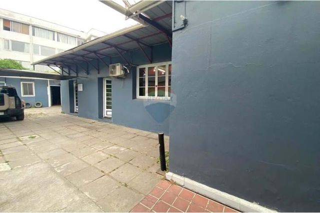 Arrienda oficina histórica en providencia