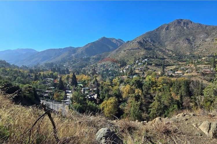 Gran terreno, con proyecto, sector arrayán