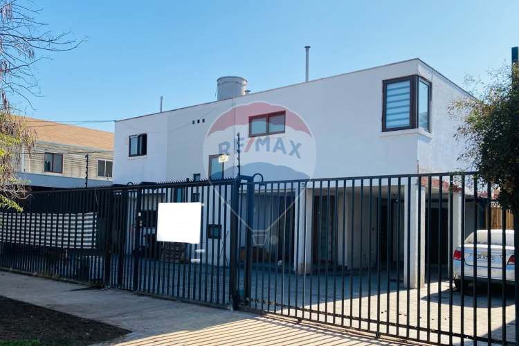 Precio rebajado! 766 mt2 terreno!