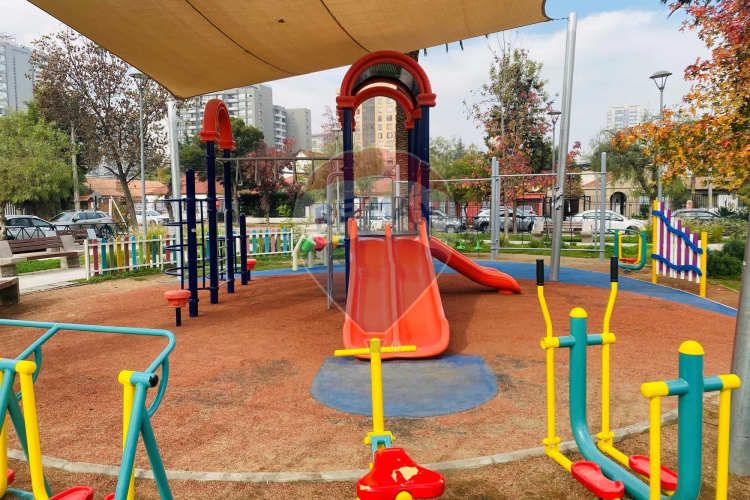 Precio rebajado! 766 mt2 terreno!