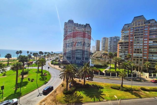 Espectacular depto. 3d/2b frente al mar