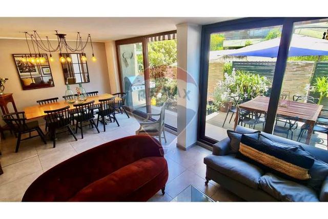 Dúplex con jardín y terraza en la dehesa