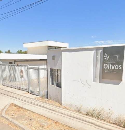 CASA Condominio Los Olivos