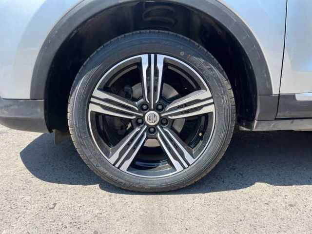 MG ZS COM 1.5 MT  (2018)