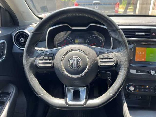 MG ZS COM 1.5 MT  (2018)