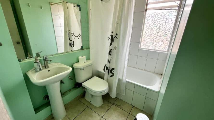 CASA EN QUILICURA: 3 HAB, 2 BAÑOS