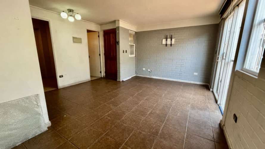 CASA EN QUILICURA: 3 HAB, 2 BAÑOS