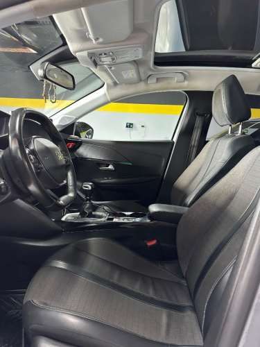 PEUGEOT 208 BLUE HDI