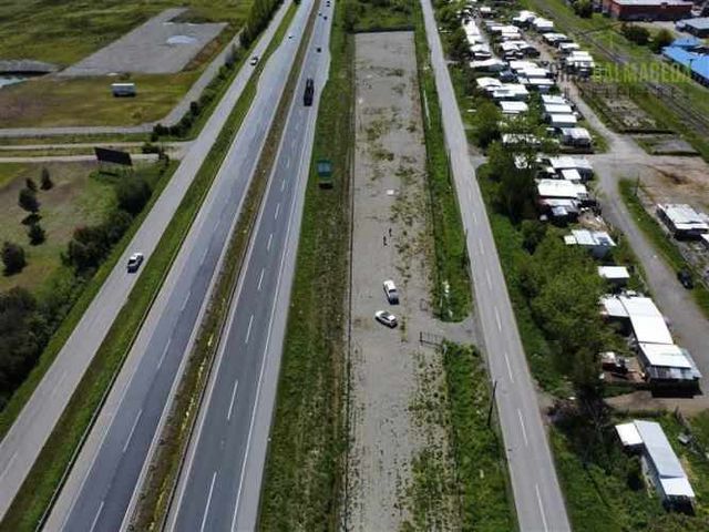 SITIO A menos de 1 km de la entrada a Frutillar