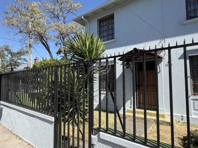 Casa A PASOS DE AVENIDA GRECIA