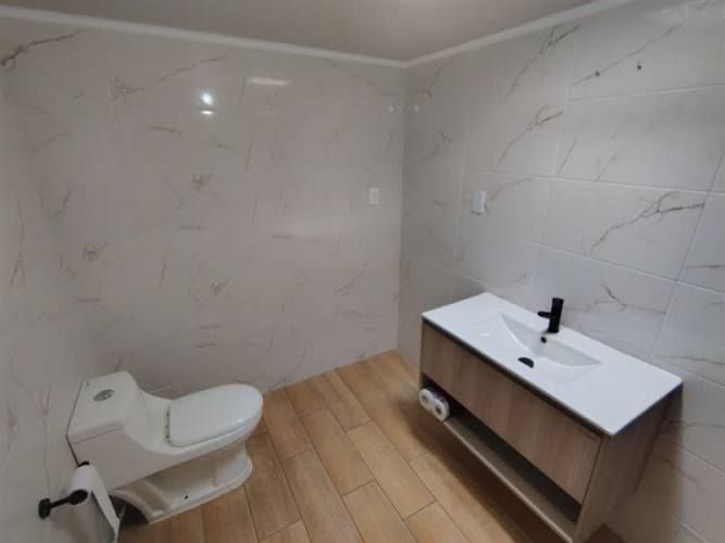 LOCAL COMERCIAL Sepulveda Leyton con Exposicion