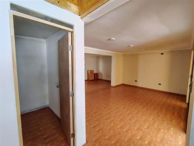 LOCAL COMERCIAL Sepulveda Leyton con Exposicion