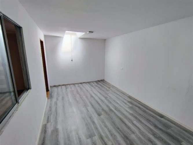 LOCAL COMERCIAL Sepulveda Leyton con Exposicion