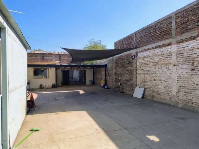 LOCAL COMERCIAL Sepulveda Leyton con Exposicion