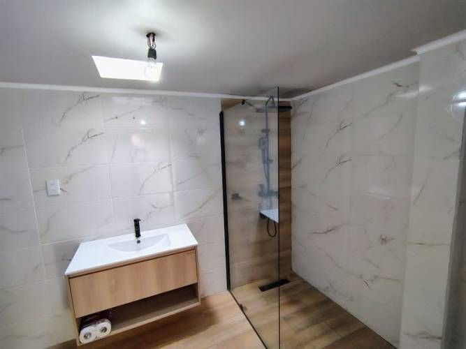 LOCAL COMERCIAL Sepulveda Leyton con Exposicion