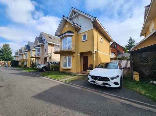 Casa LOMAS DE SAN SEBASTIAN