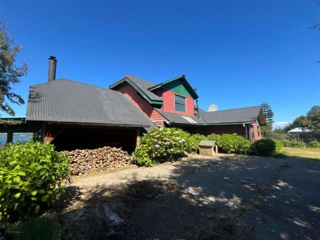 Hermosa Casa En Llicaldad A 15 Minutos Del Centro De Castro