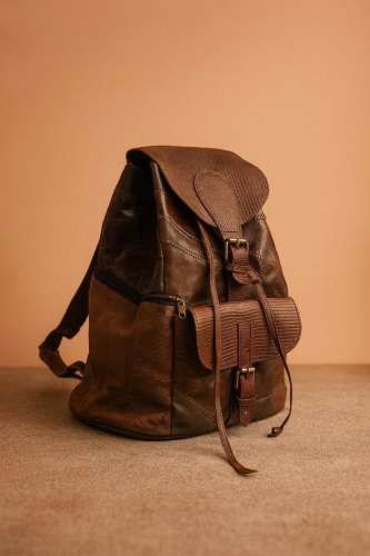 Mochilas y carteras de cuero