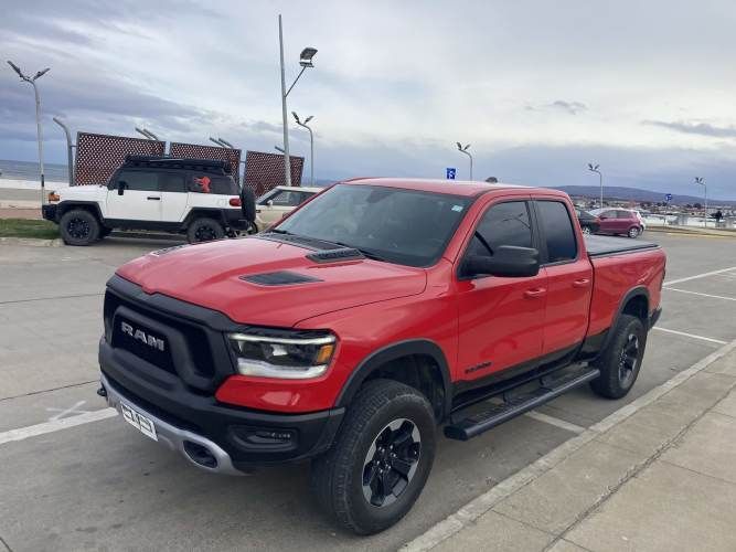 Ram 1500 Rebel 5.7l Hemi V8 4x4 Version Rebel Original USA