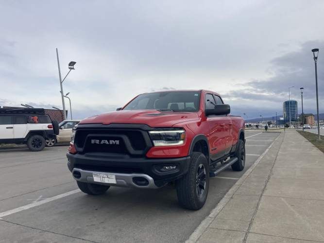 Ram 1500 Rebel 5.7l Hemi V8 4x4 Version Rebel Original USA