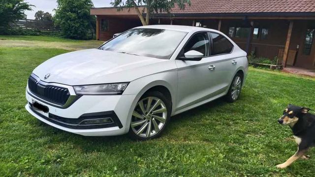 SKODA OCTAVIA TSI Style 2022 Full