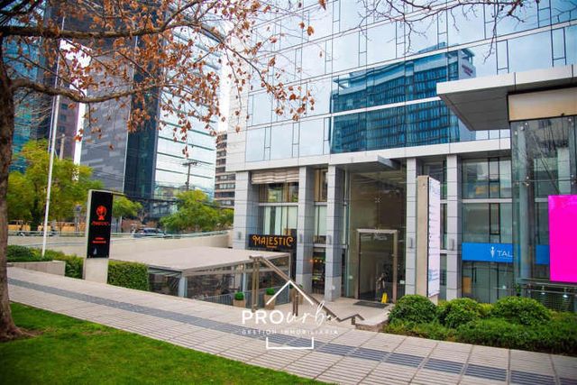 OFICINA Kennedy/Luis Carrera frente a Parque Arauco