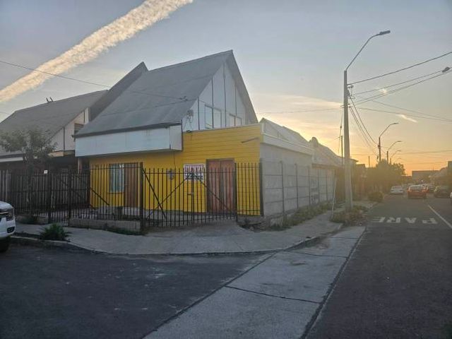 Se vende casa en ROMERAL