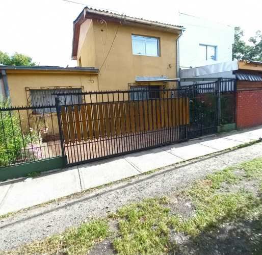 2 pisos, 5 hab., 2 baños. central, acepta oferta.