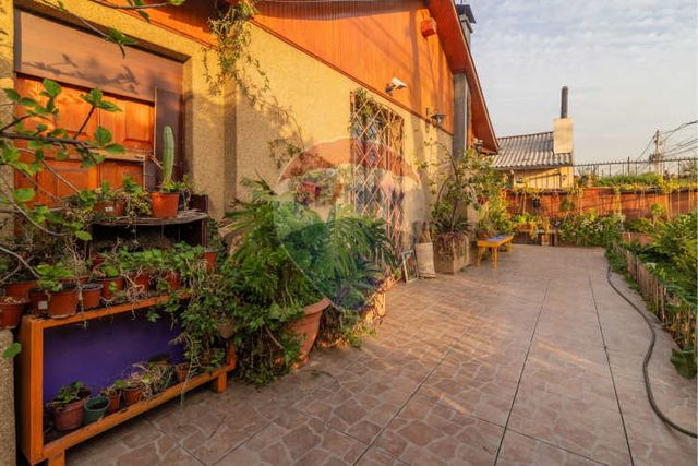 Hermosa casa en villa macul, minutos metro quilin