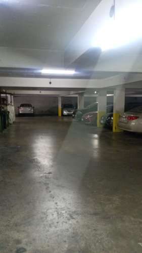 Departamento en venta c/ estacionamiento en San Isidro