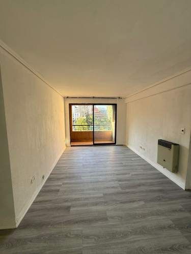 Departamento en venta c/ estacionamiento en San Isidro