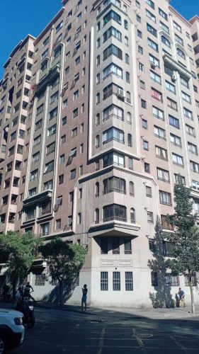 Departamento en venta c/ estacionamiento en San Isidro