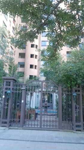 Departamento en venta c/ estacionamiento en San Isidro