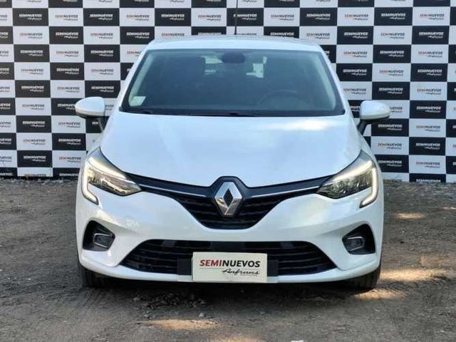 RENAULT CLIO 2022