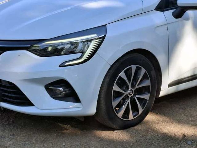 RENAULT CLIO 2022