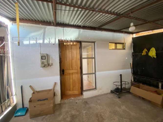 ¡CASA EN PUDAHUEL SUR: OPORTUNIDAD ÚNICA!