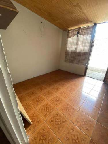 ¡CASA EN PUDAHUEL SUR: OPORTUNIDAD ÚNICA!