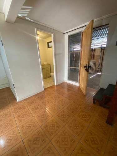 ¡CASA EN PUDAHUEL SUR: OPORTUNIDAD ÚNICA!