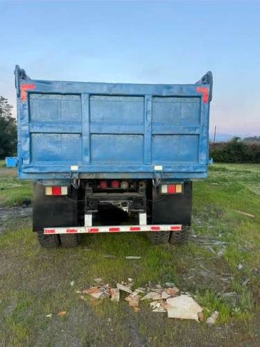 Camión Tolva 15 m3 a toda prueba