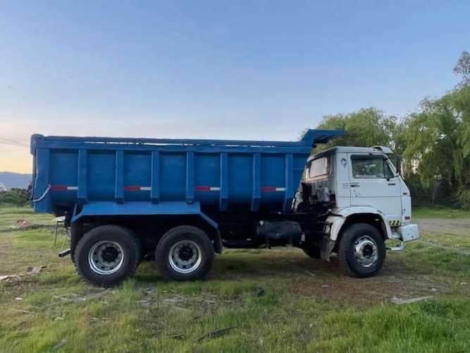 Camión Tolva 15 m3 a toda prueba