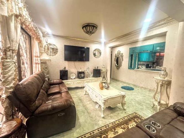 Lujosa Casa Remodelada Y Depto Interior (127680)